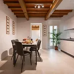 Apartament Casa Falorni - 3rd Floor, 3zo Piano *